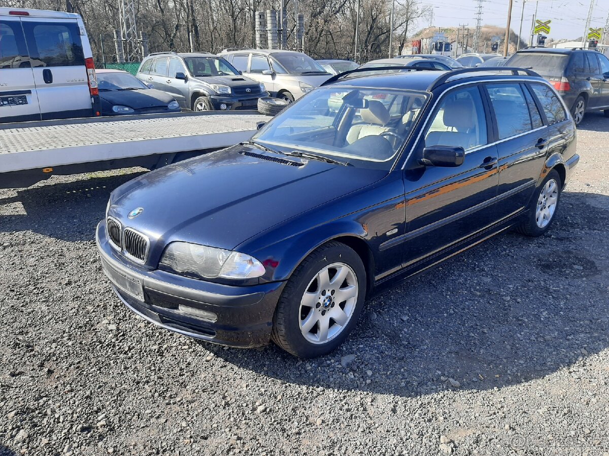 BMW 328i kombi automat r.v.2000