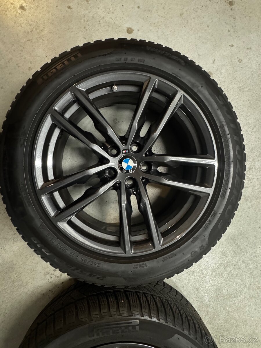 BMW originální kola včetně zimních pneu - TOP stav