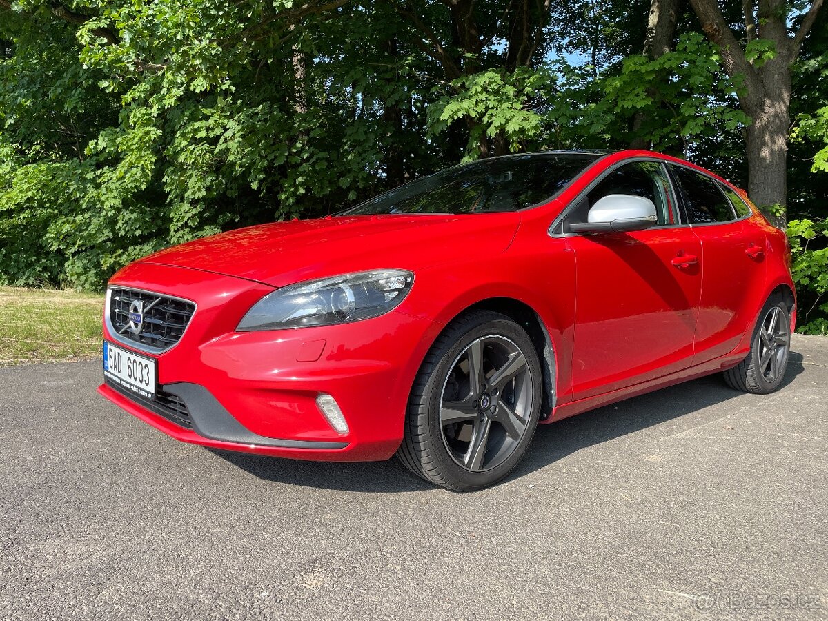 Volvo V40, 2.0 D3, R-Design, Top stav