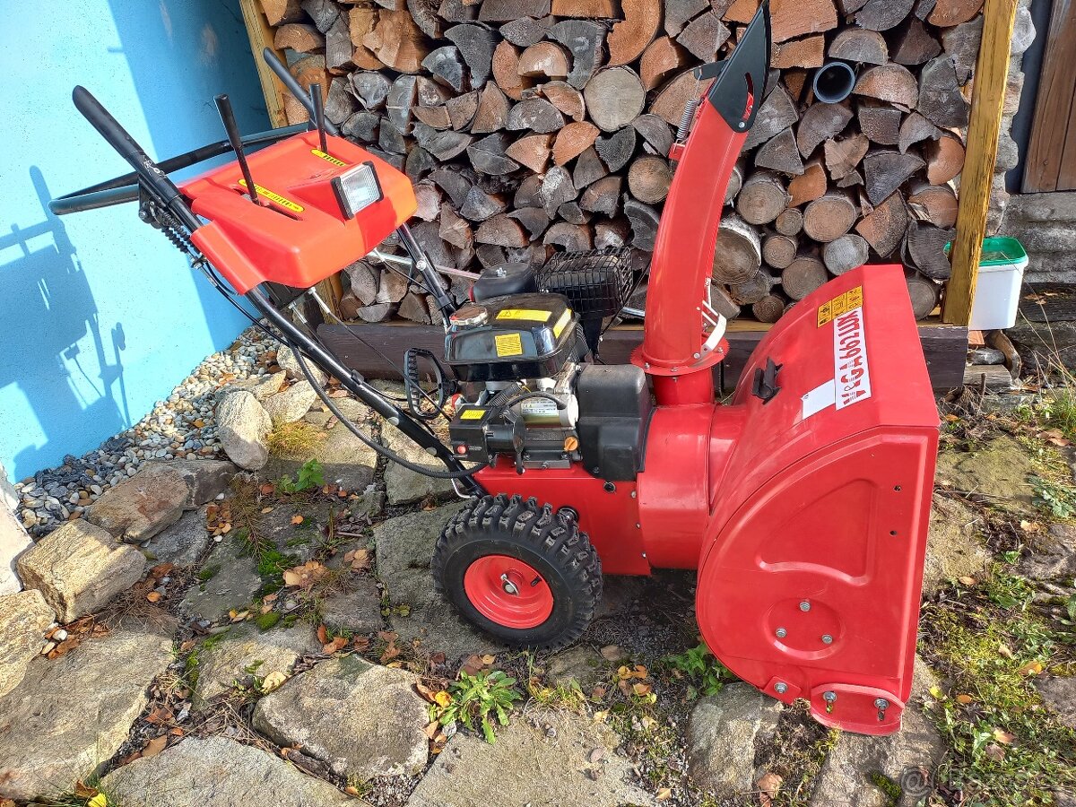 Sněžná fréza VeGa 662 Lux