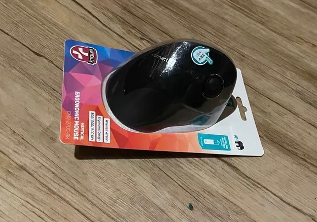 Connect it vertikalni myš nová