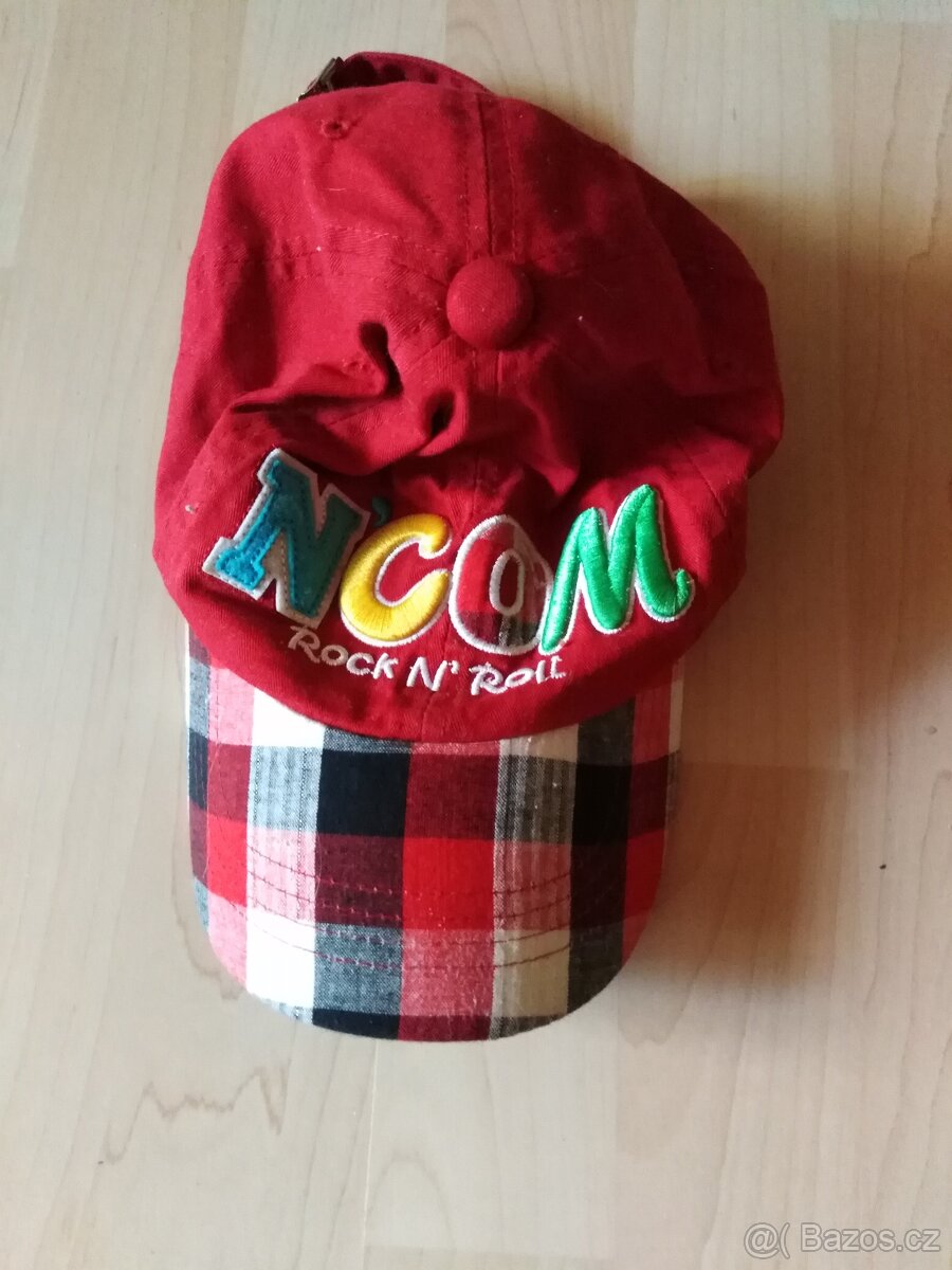 3x čepice (kšiltovka)