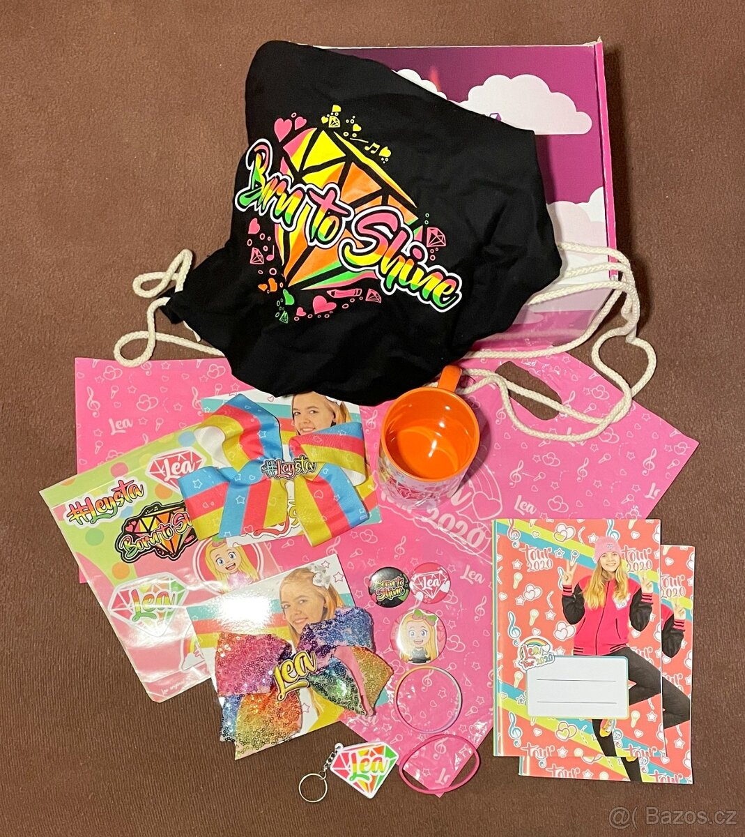 Mystery OMG box - LEA