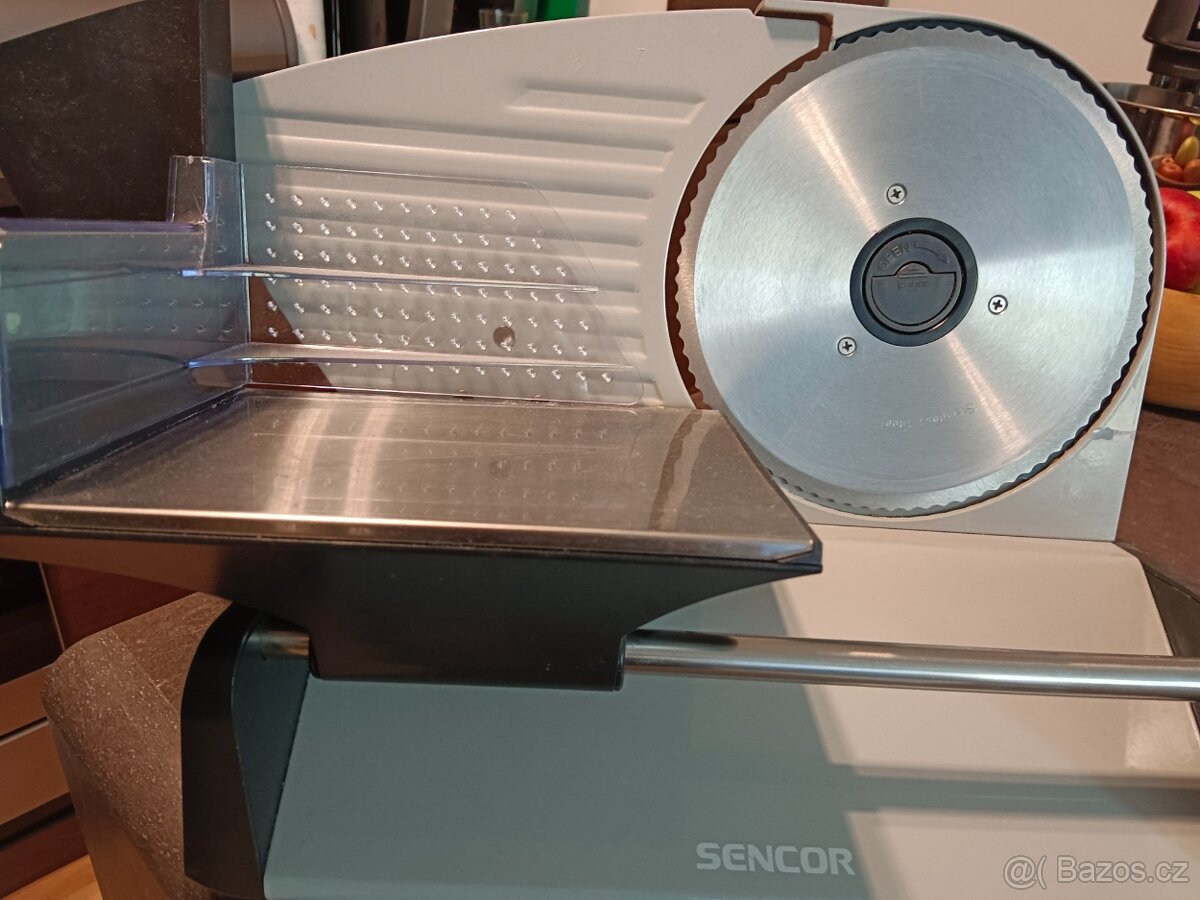 Elektrický kráječ