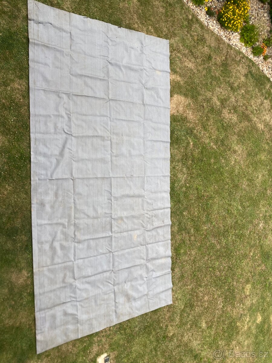 Koberec do předstanu 610x310cm TRIGANO PVC ke karavanu