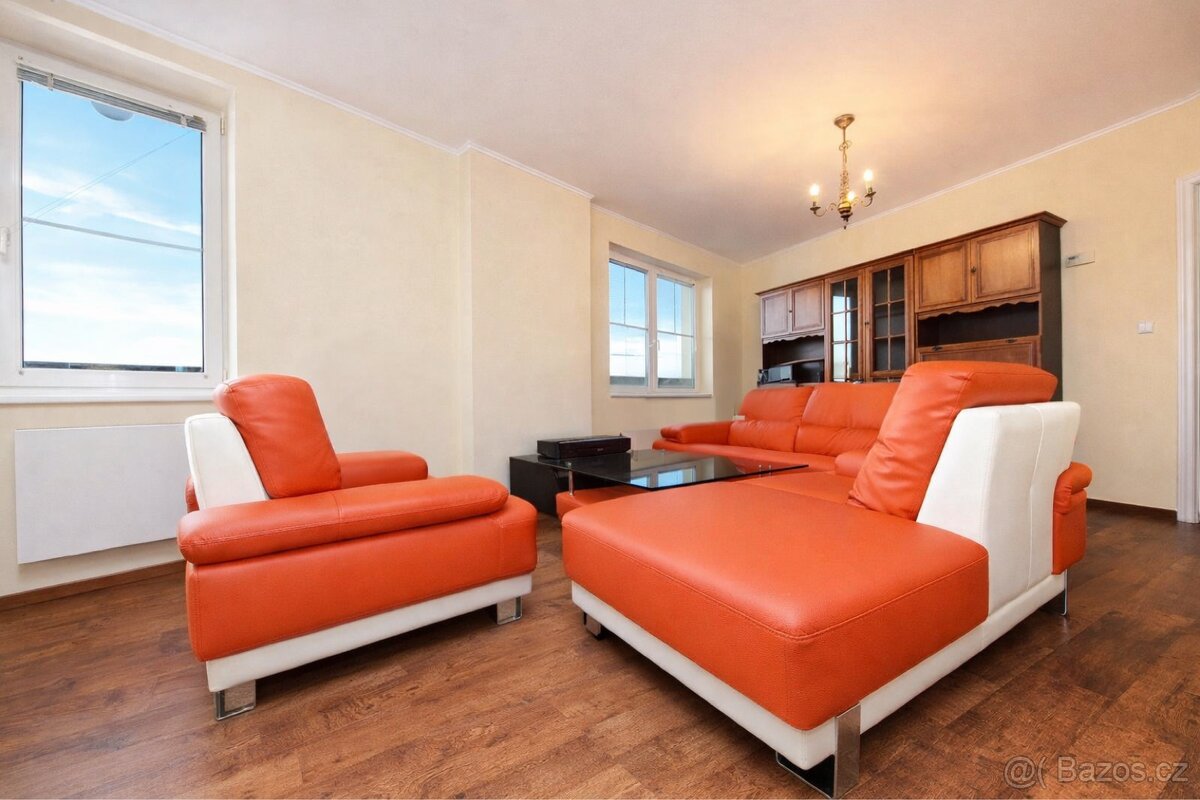 Pronájem bytu 4+1, 104m2, Praha 8 - Libeň