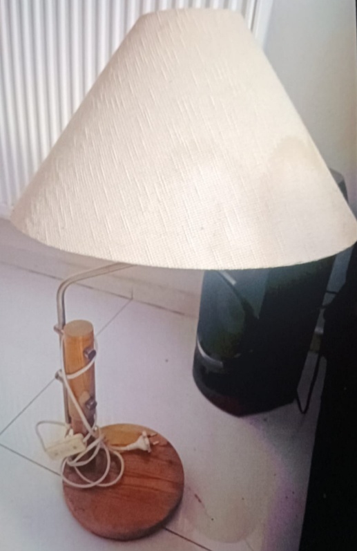 Lampa ,retro,dřevo ,kov