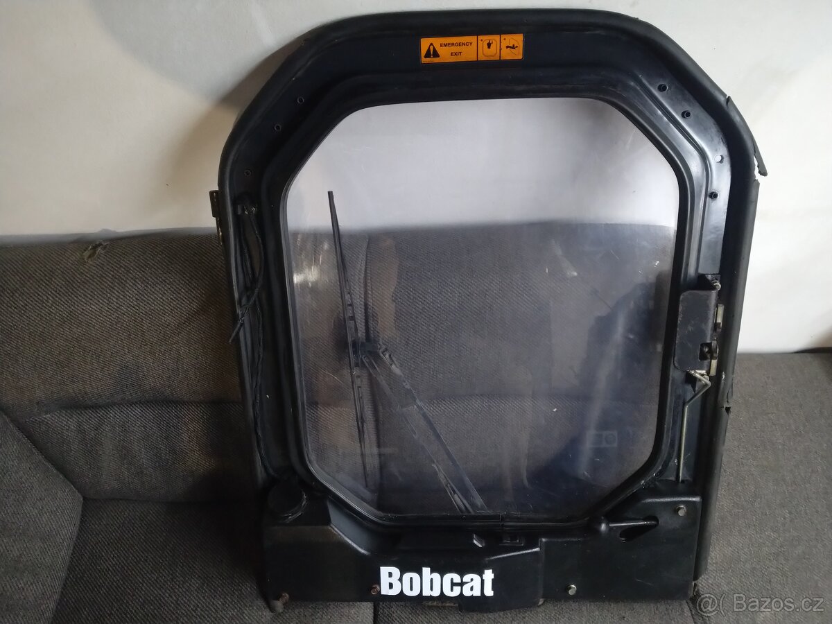 Dvere Bobcat