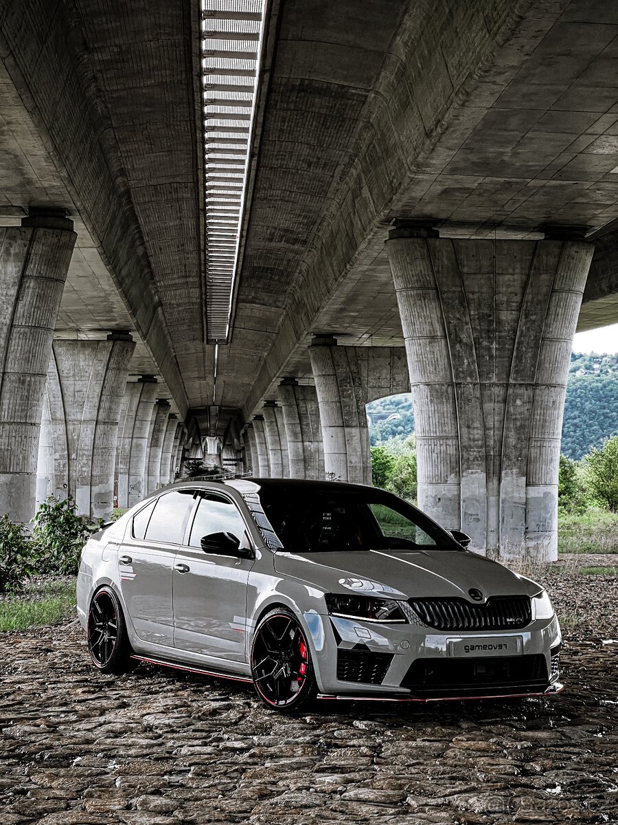Škoda Octavia rs 230 2,0 tsi DSG