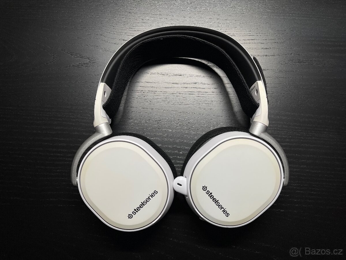 Sluchátka SteelSeries Arctis Pro + GameDAC, bílé
