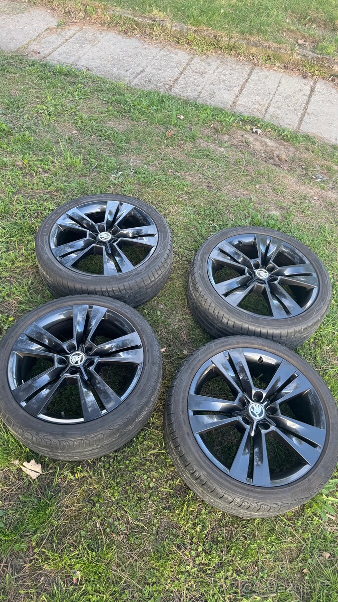 Škoda Karoq alu MYTIKAS 5x112