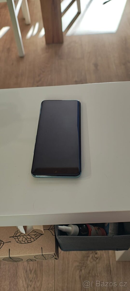 Prodám Honor 90 - 12 GB RAM, 512 GB úložiště, zelený