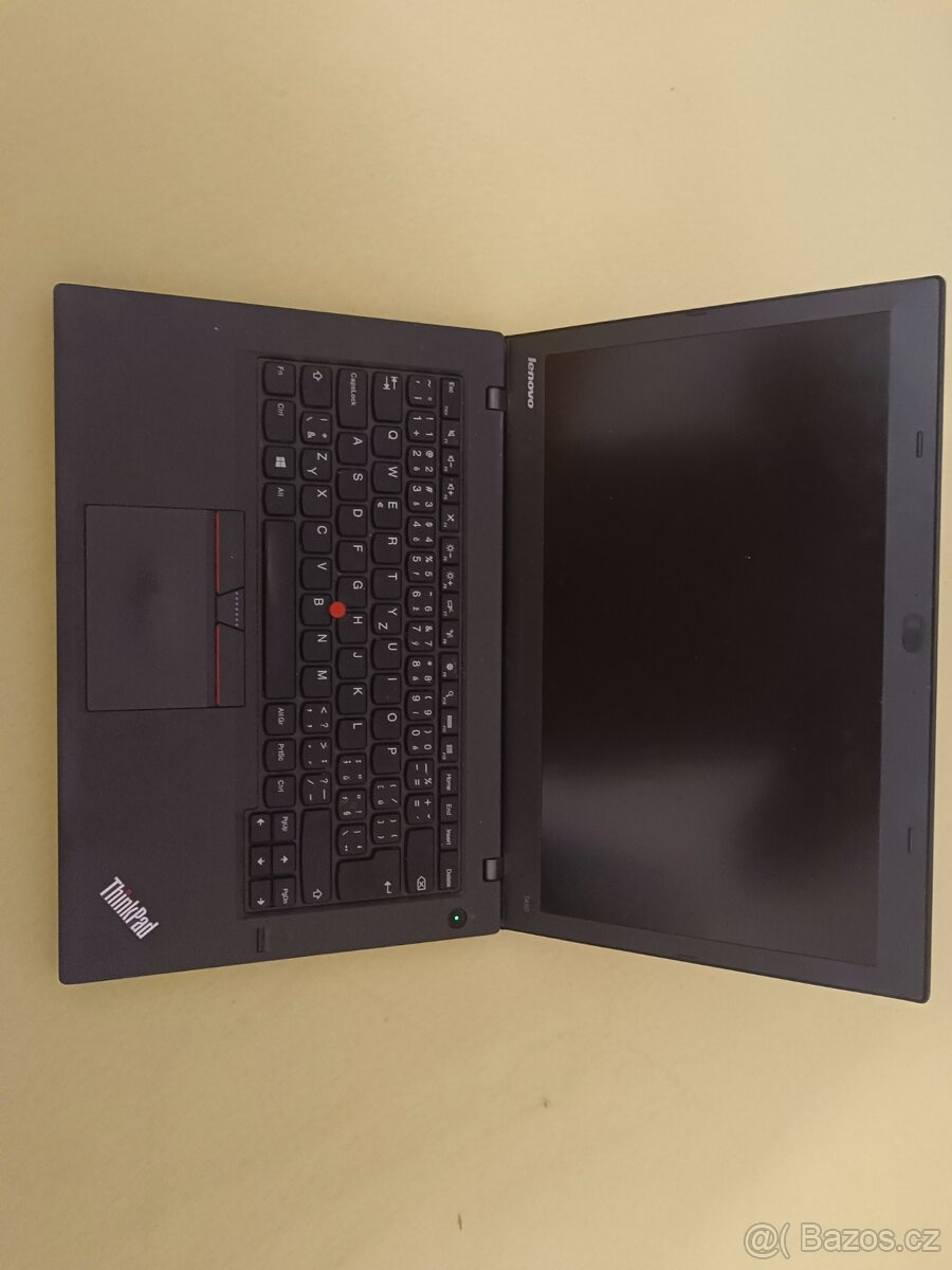 Lenovo 8gb/180gb SSD, baterie 4h.