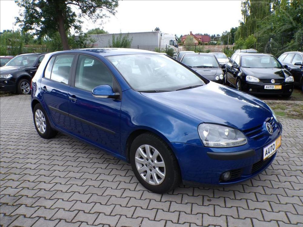 Volkswagen Golf 1,6 FSI 1.MAJITEL,COMFORT