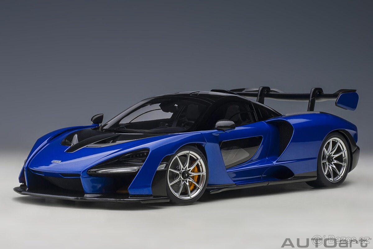 Modely 1:18 autoart