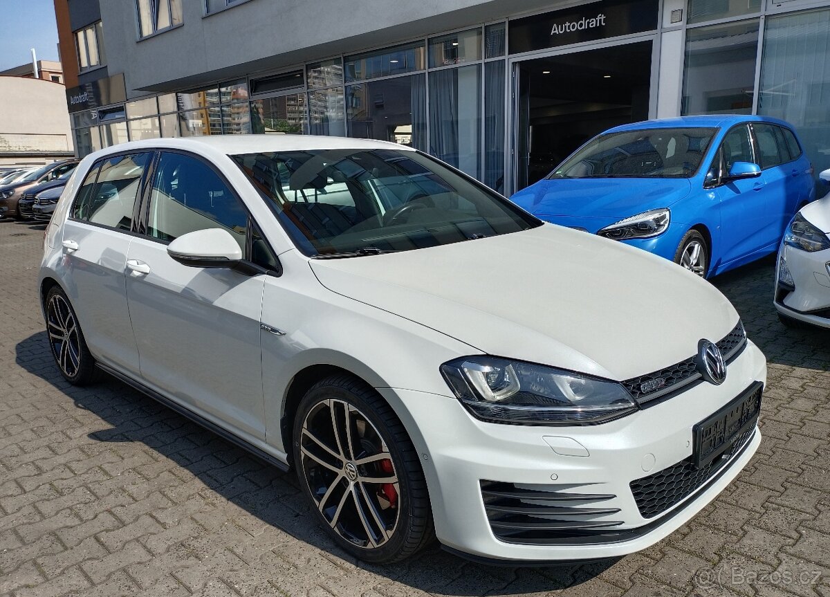 VW Golf 7 GTD 2.0TDI 135kW DSG Webasto Bi-Xenon Keyless Navi