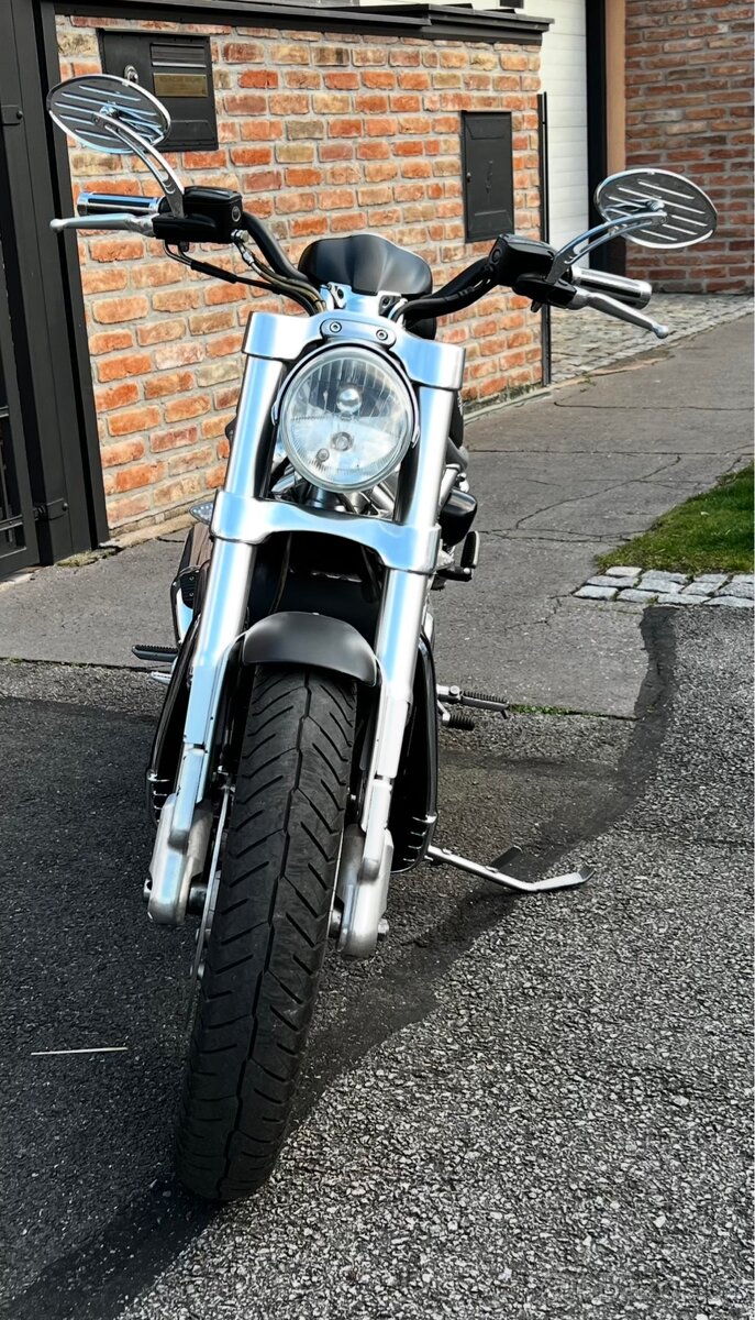 Harley - Davidson, Street Rod ( VR2 ) VRSCR ( černý mat ).