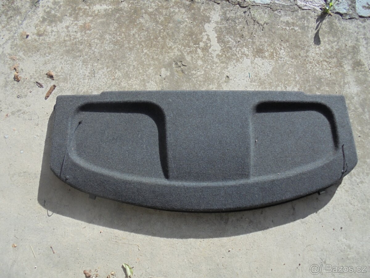 Toyota Auris 2008 - zadní plato
