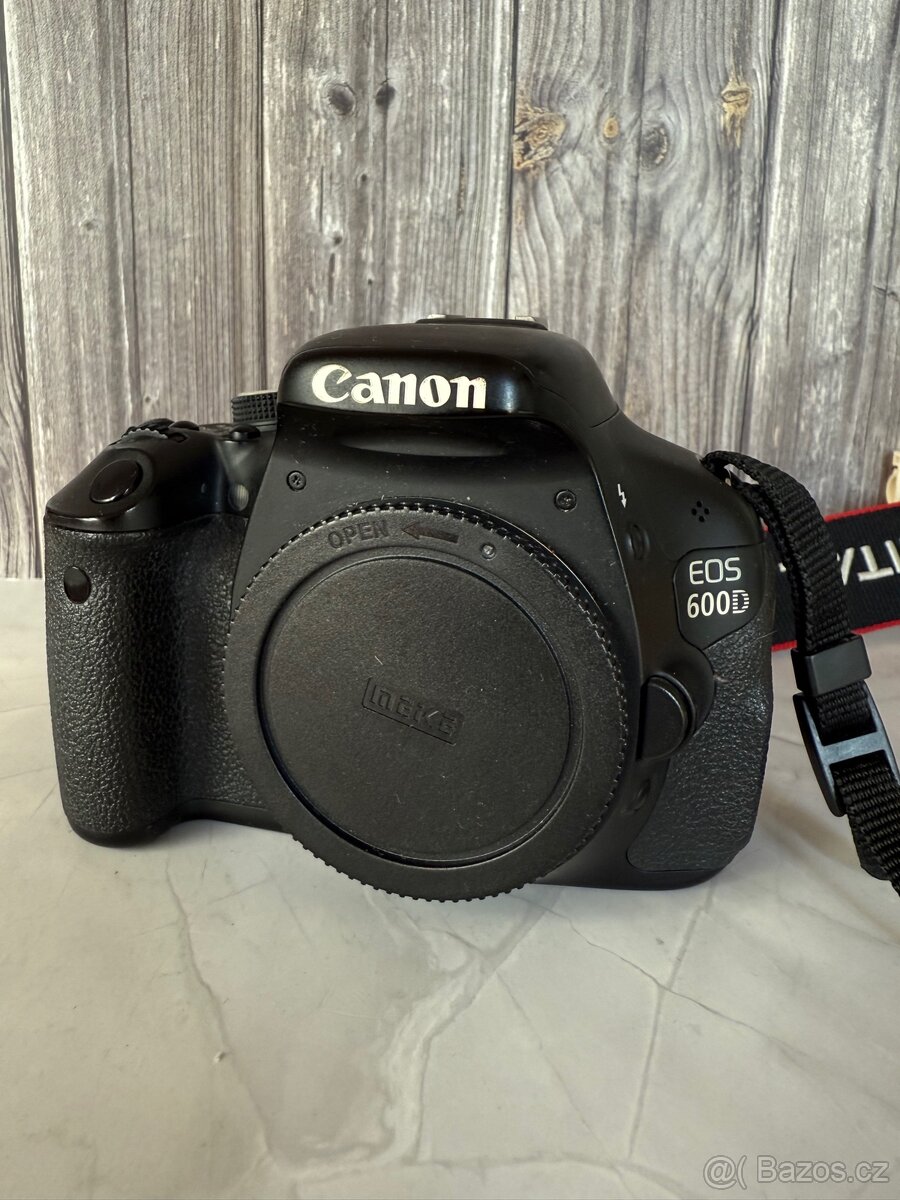 Canon EOS 600D fotoaparát
