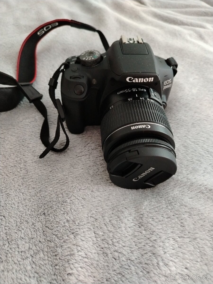 Canon EOS 2000D