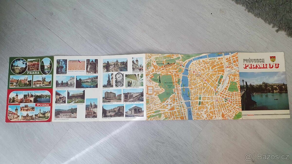 Turistický průvodce Prahou pohlednice Panorama