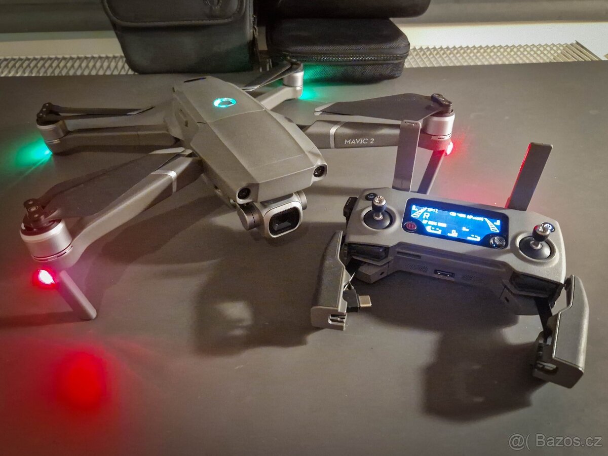 Dron DJI Mavic 2 PRO Fly More Combo