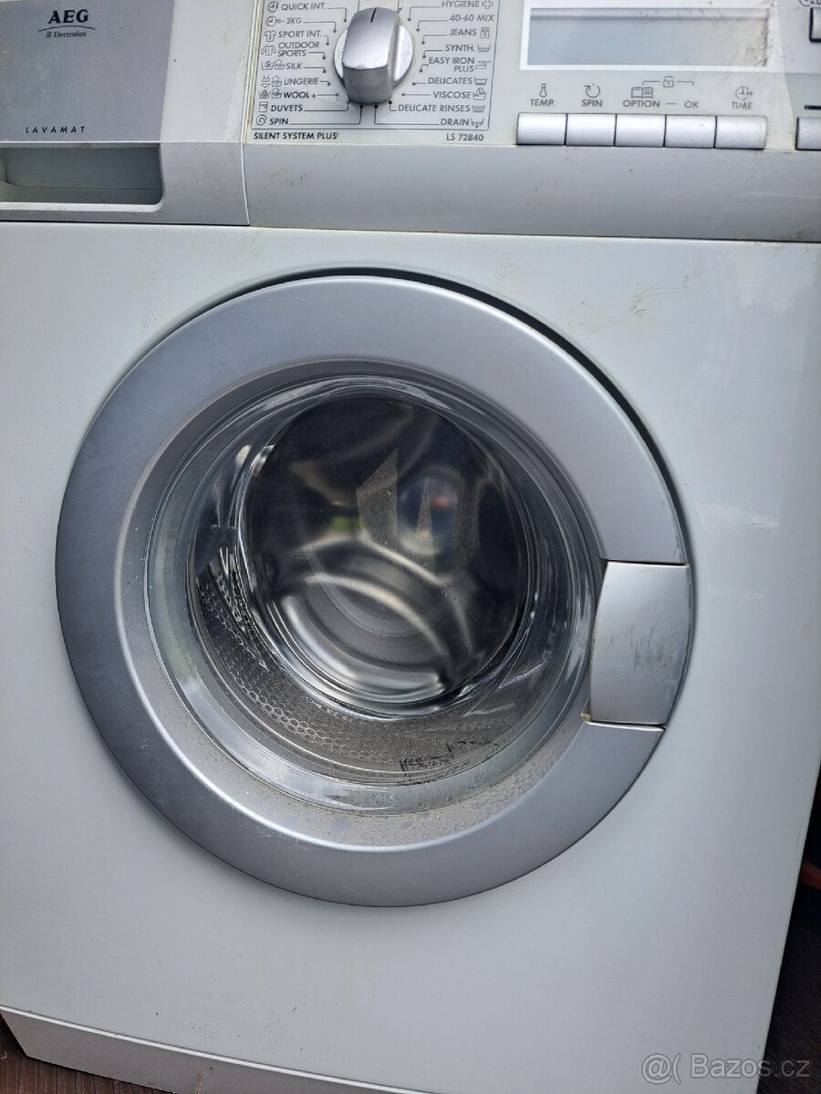 AEG