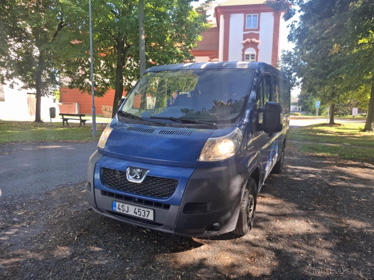 Peugeot Boxer panorama 9 míst.