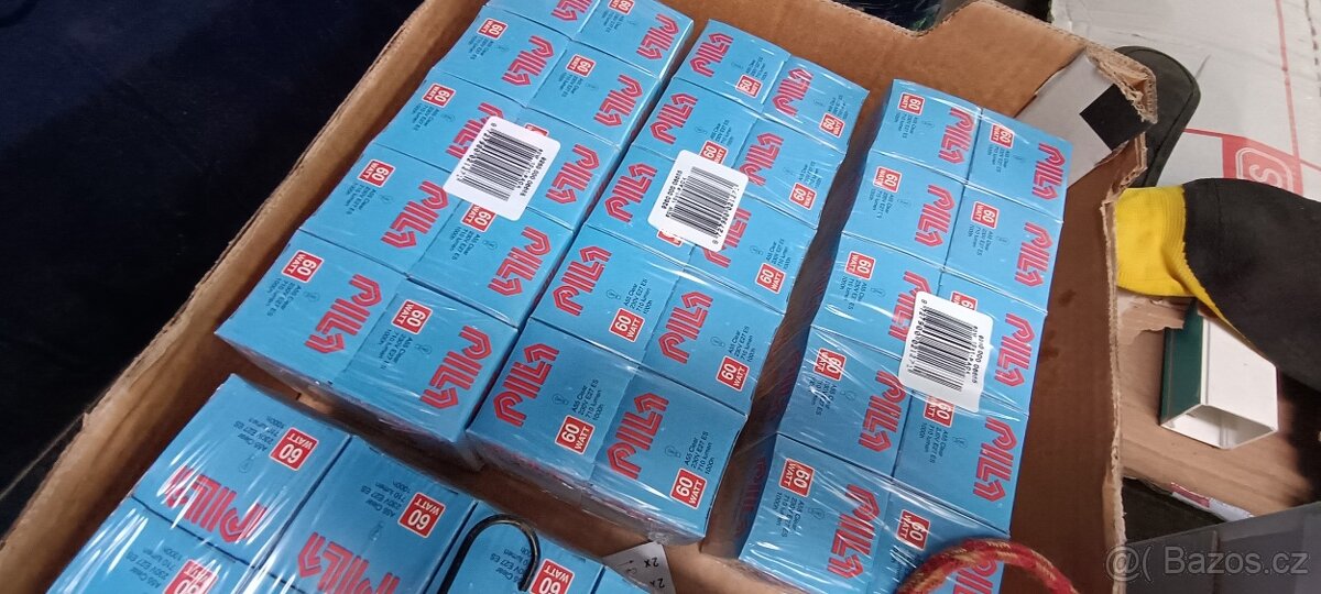 Prodám velké množství klasických žárovek E27 (40W, 60W, 75W)