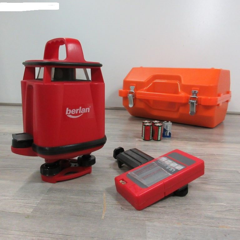 Profesionální stavební laser rotační - výstavní kus