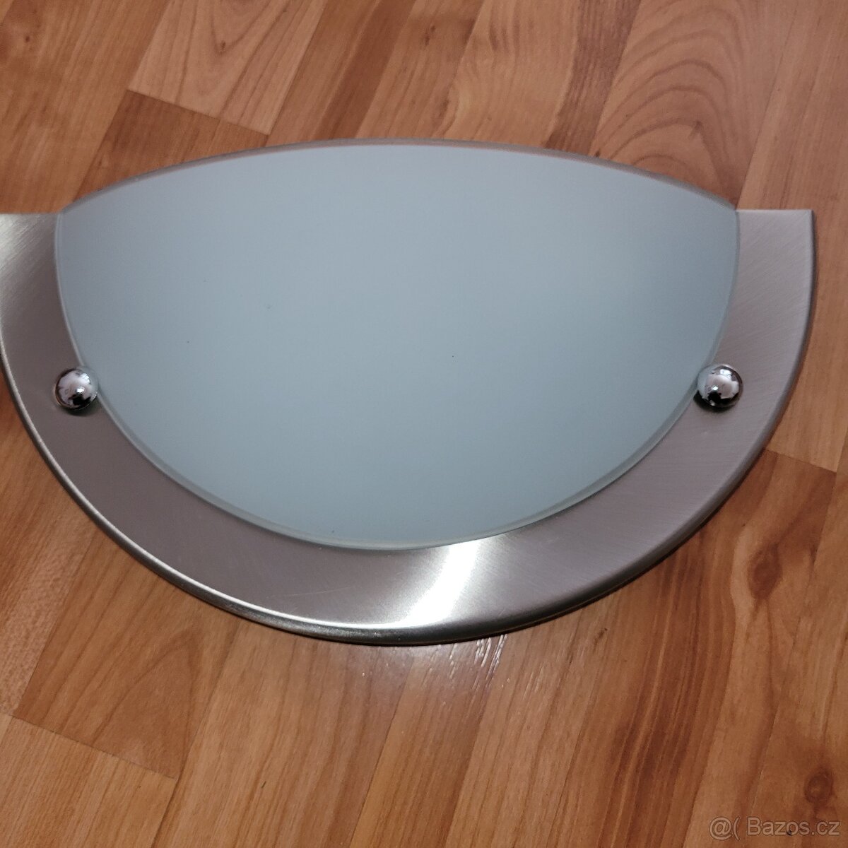 Nástěnné svítidlo Massive