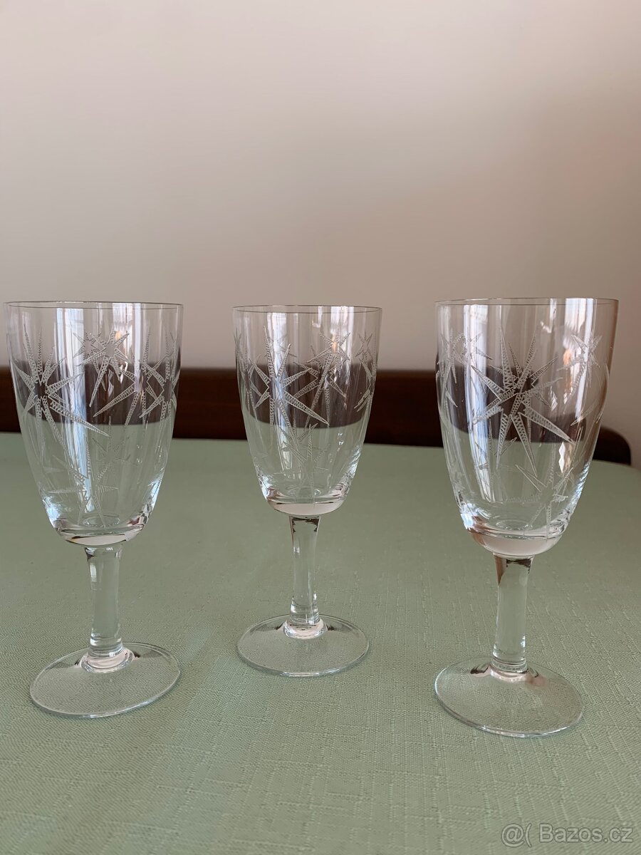 3ks sklenicky na sekt