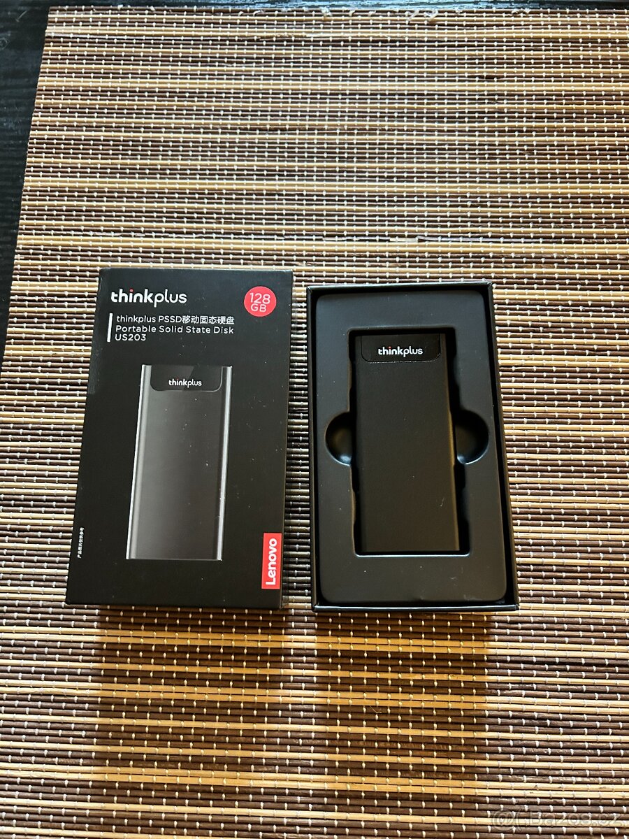 externí SSD disk Lenovo Think plus