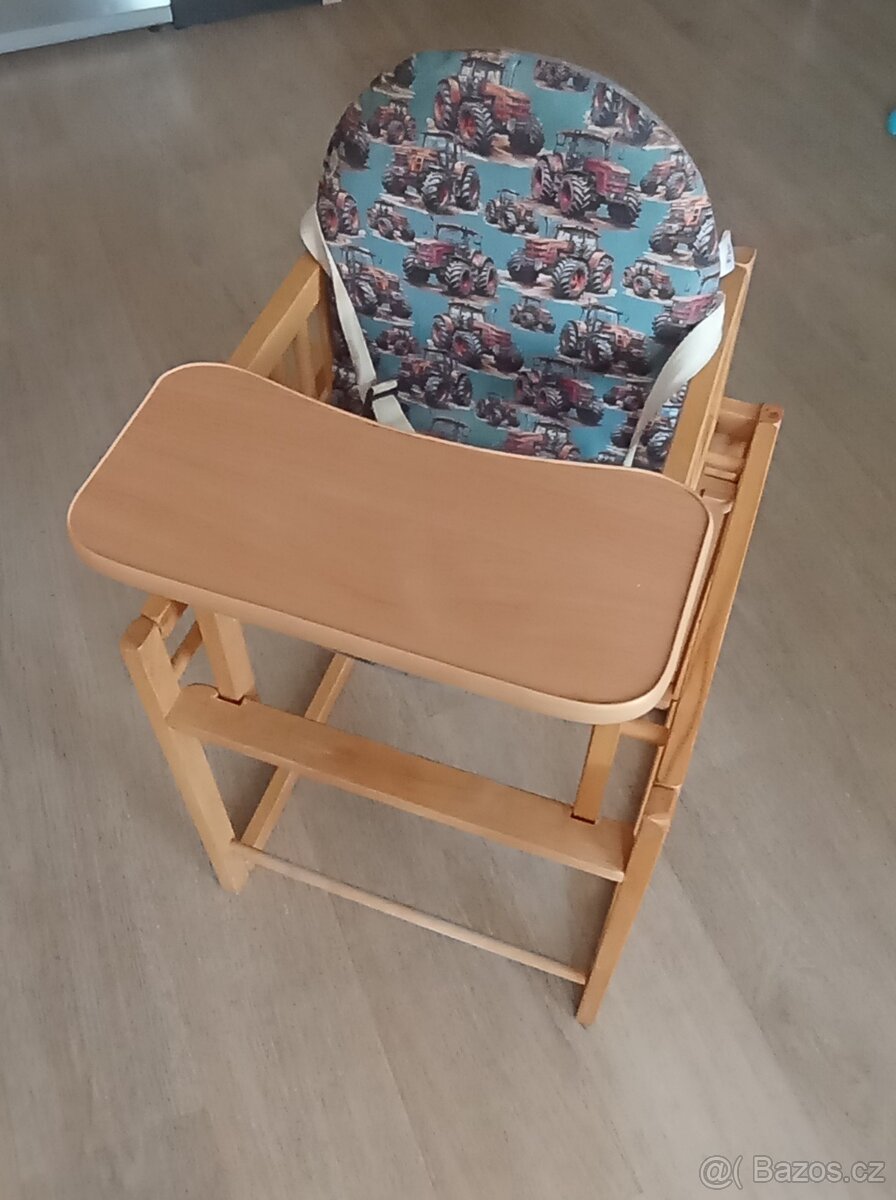 Dětská jídelní židlička