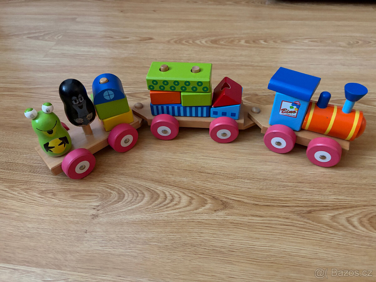 Bino Vlak s domečky Krtek