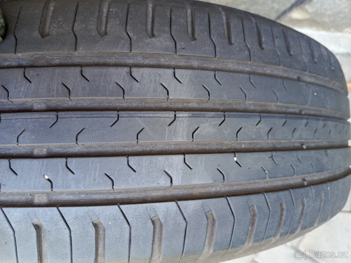 Letní pneumatika 215/65R17