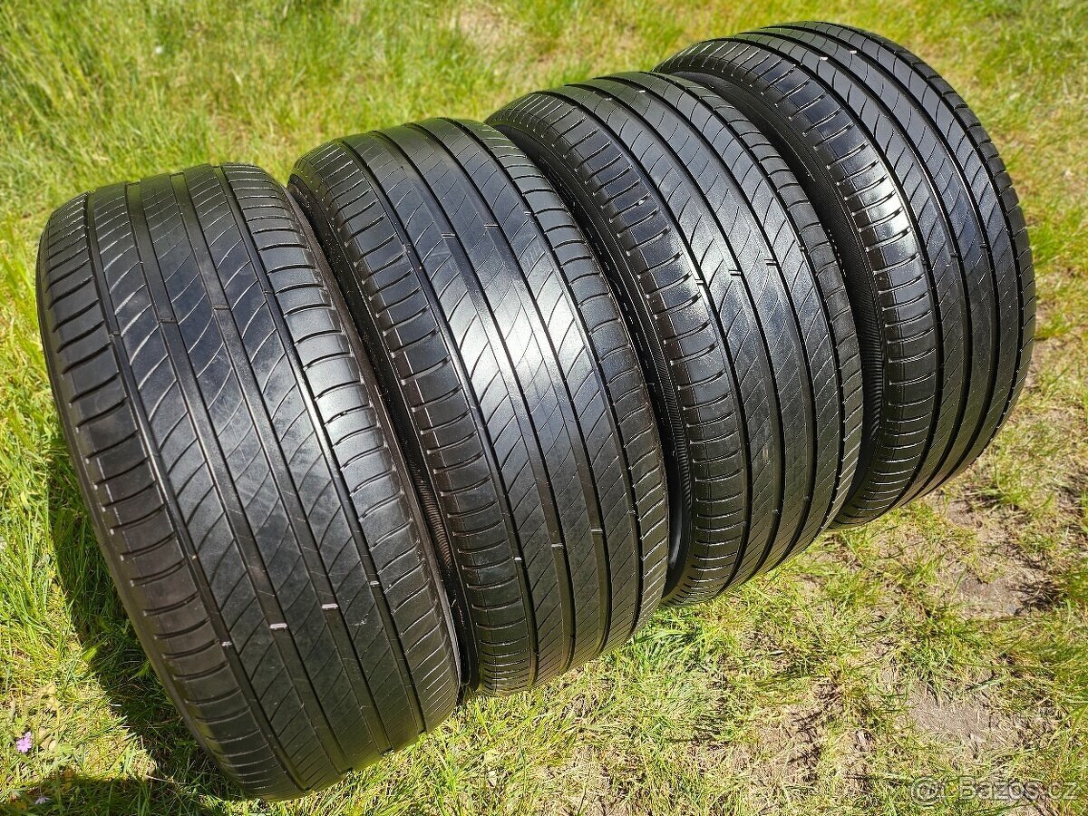 4x Letní pneu Michelin Primacy 4 VOL - 235/55 R18 - 90%