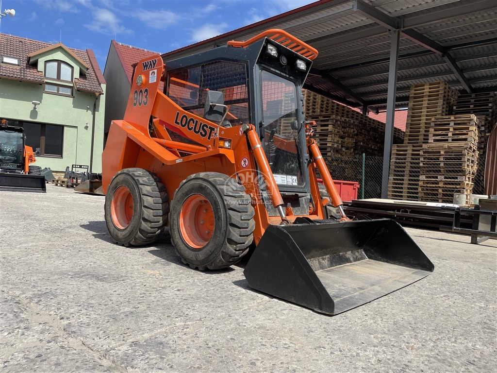 smykem řízený nakladač LOCUST 903 55 kW