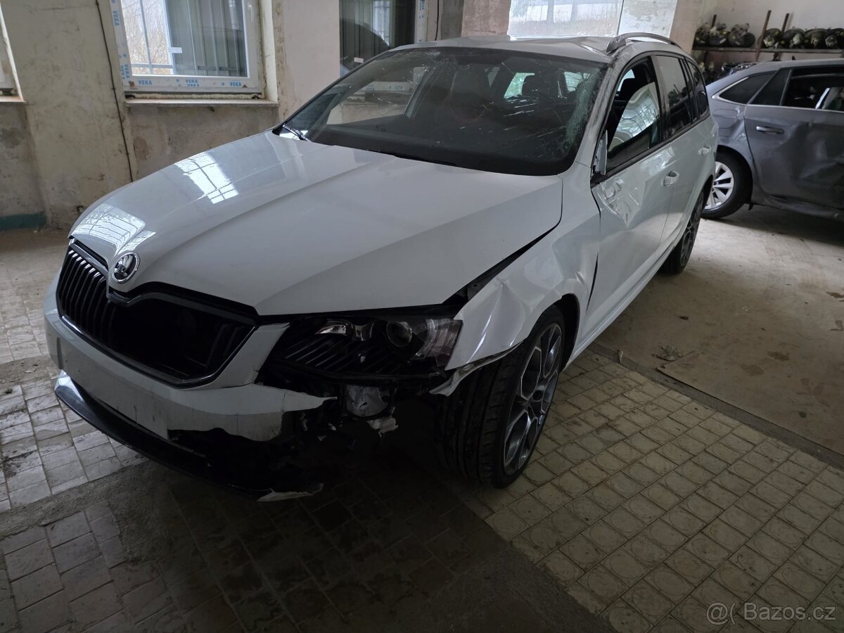 ŠKODA OCTAVIA COMBI 2.0 TDI RS 4X4 DSG /POJÍZDNÉ