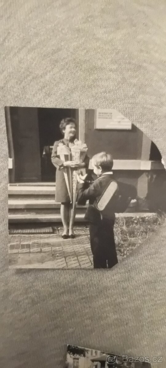 Různé stare německé knihy pohledy vyznání a stare německé n