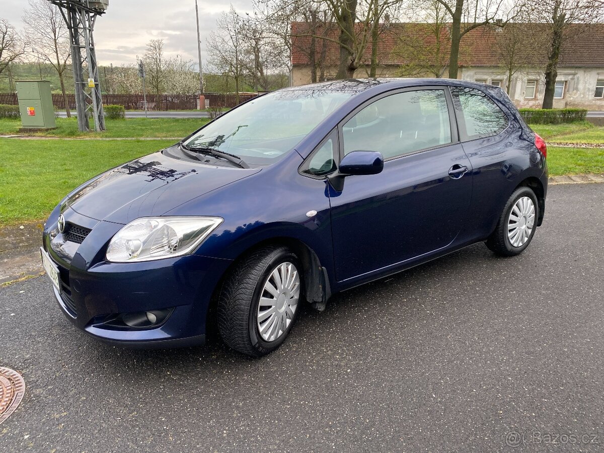 TOYOTA AURIS 1.6 VVT-i - KLIMATIZACE, TEMPOMAT