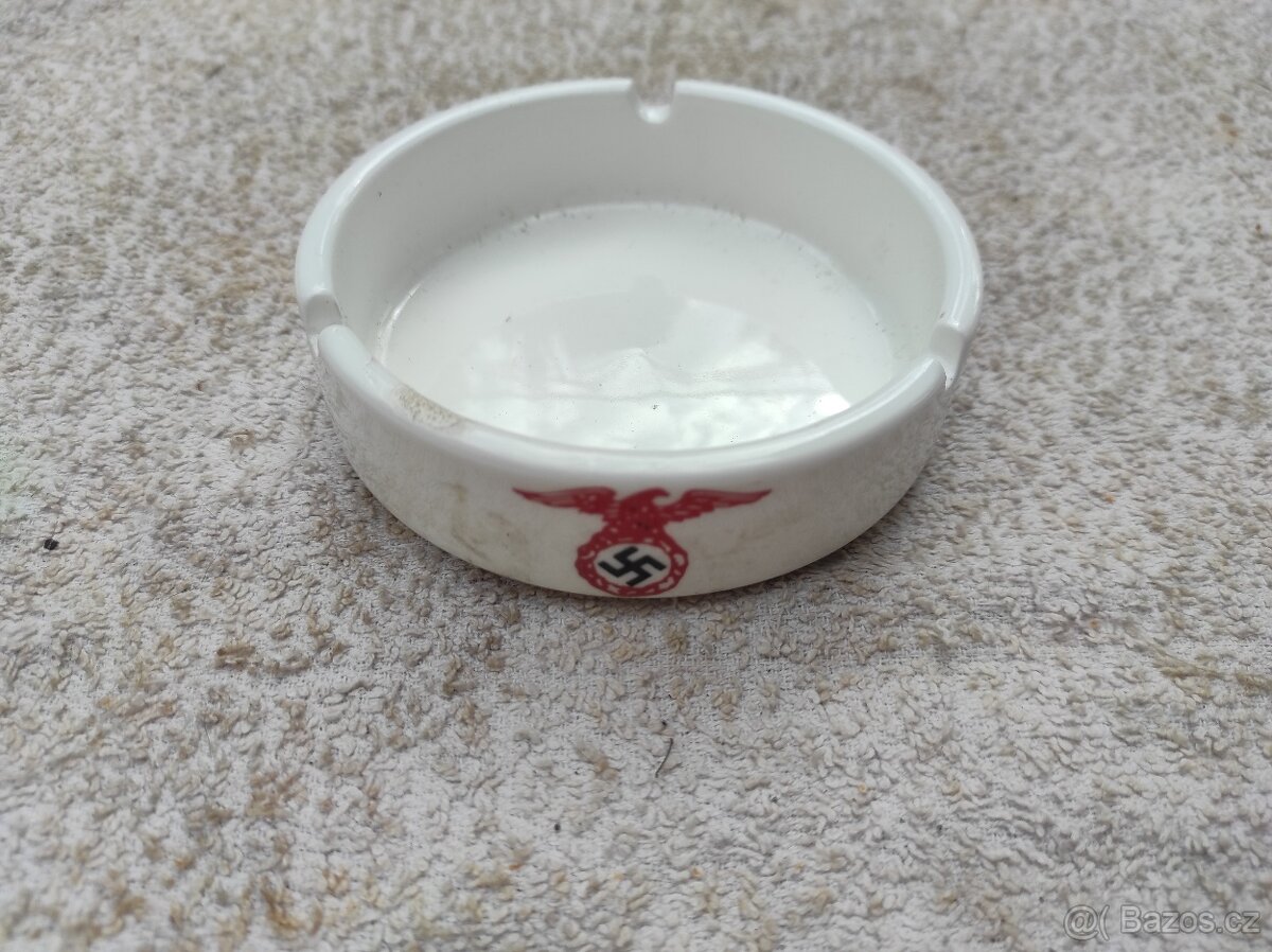porcelánový popelník NSDAP Volkischer Beobachter