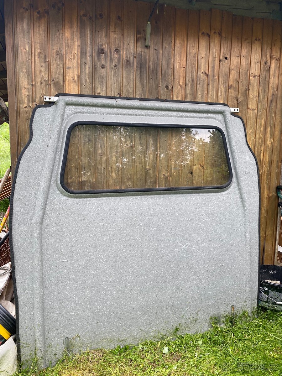 Přepážka Ford Transit