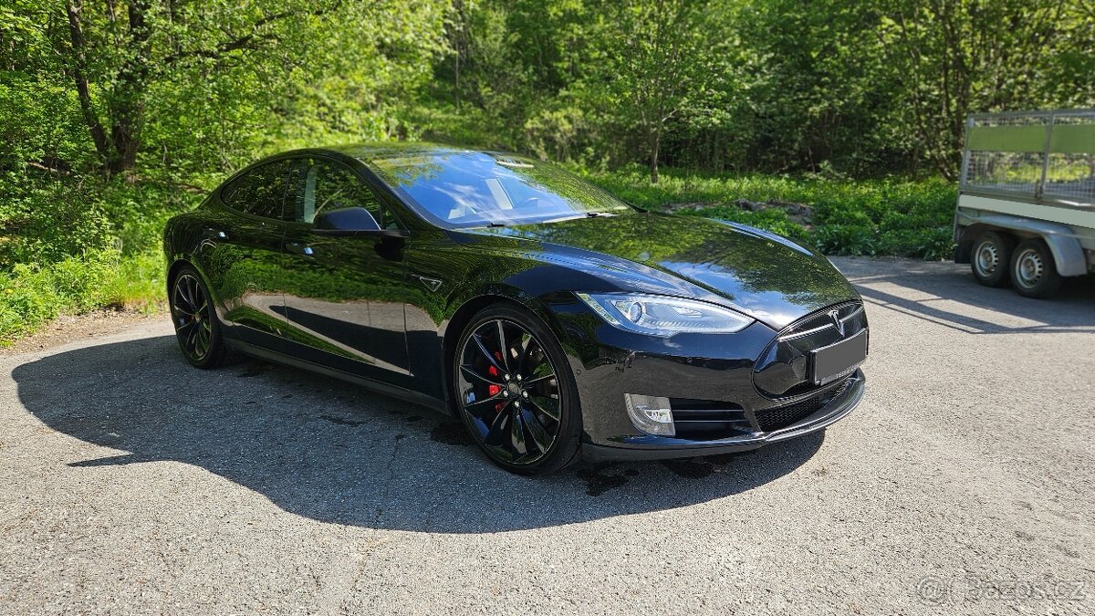 Tesla Model S P85D Ludicrous + SUPERCHARGERFREE