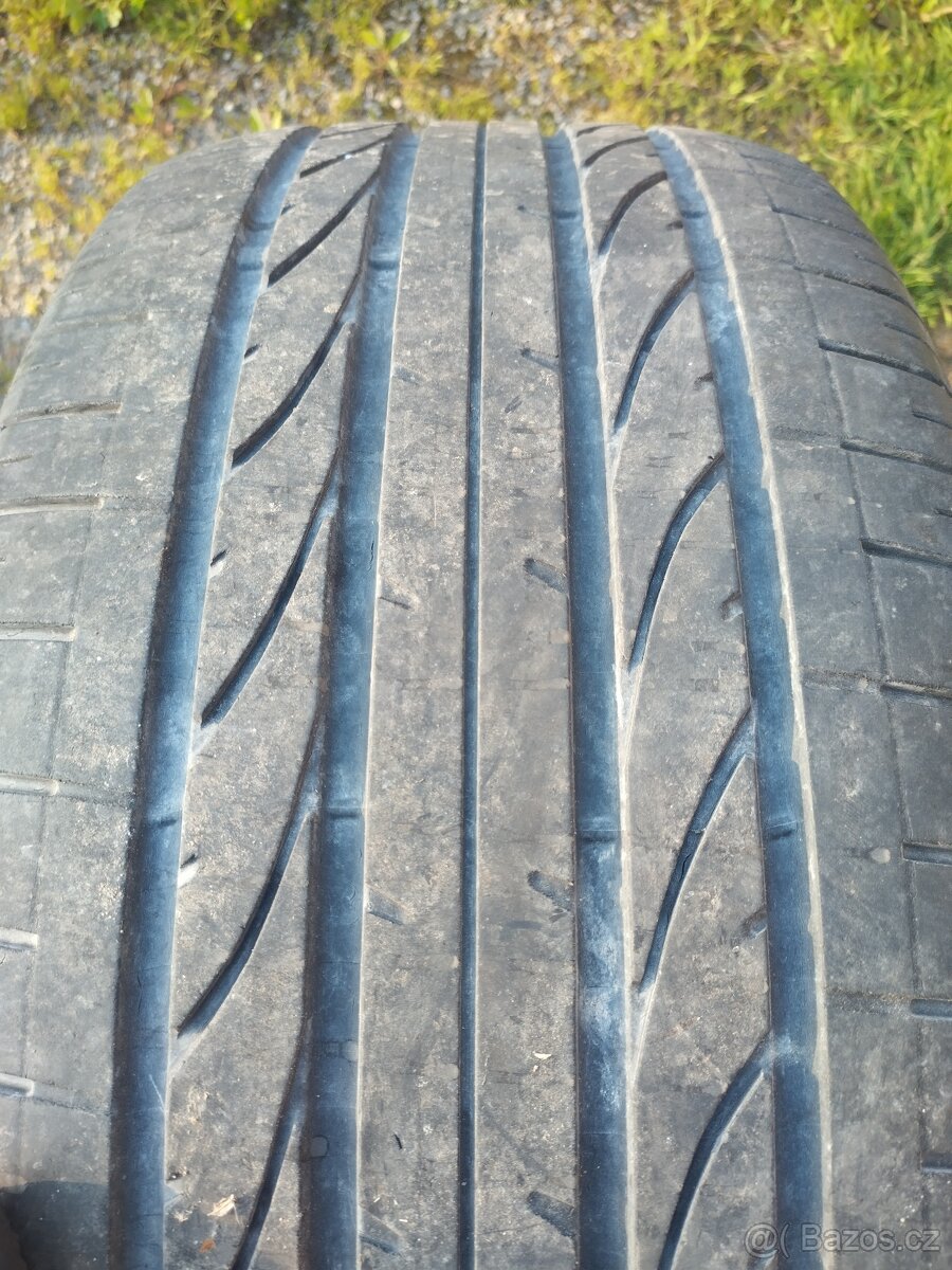 285/55 r18