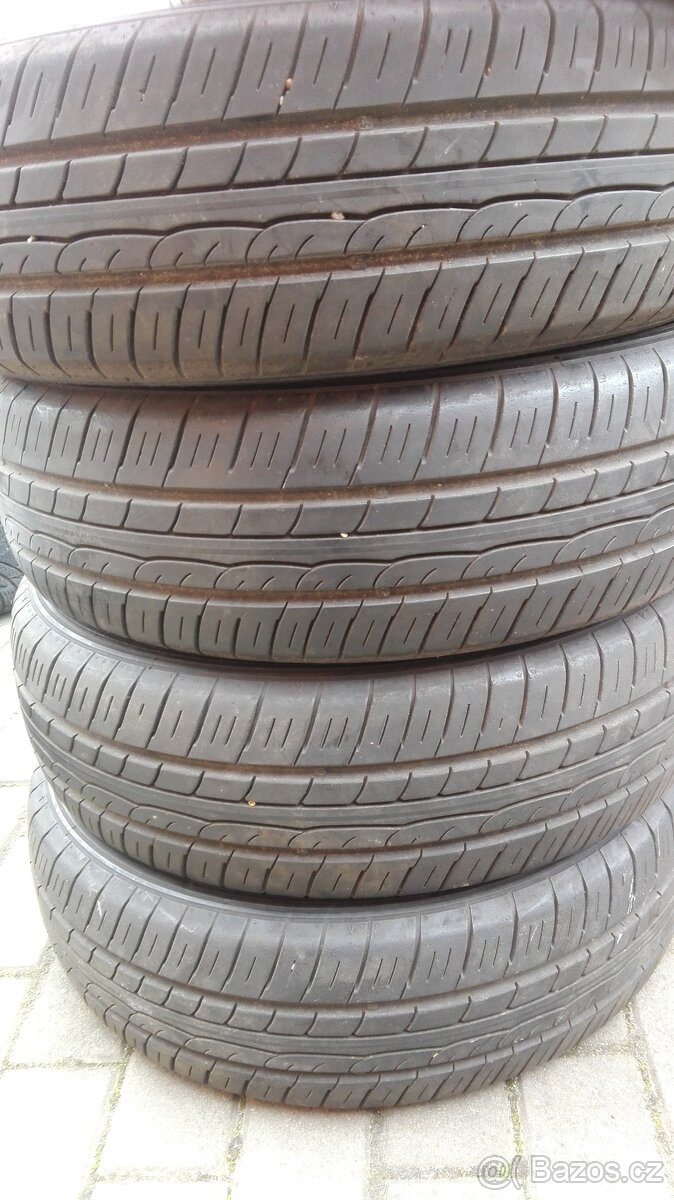 Letní Dunlop 175/65 R15 DOT5015