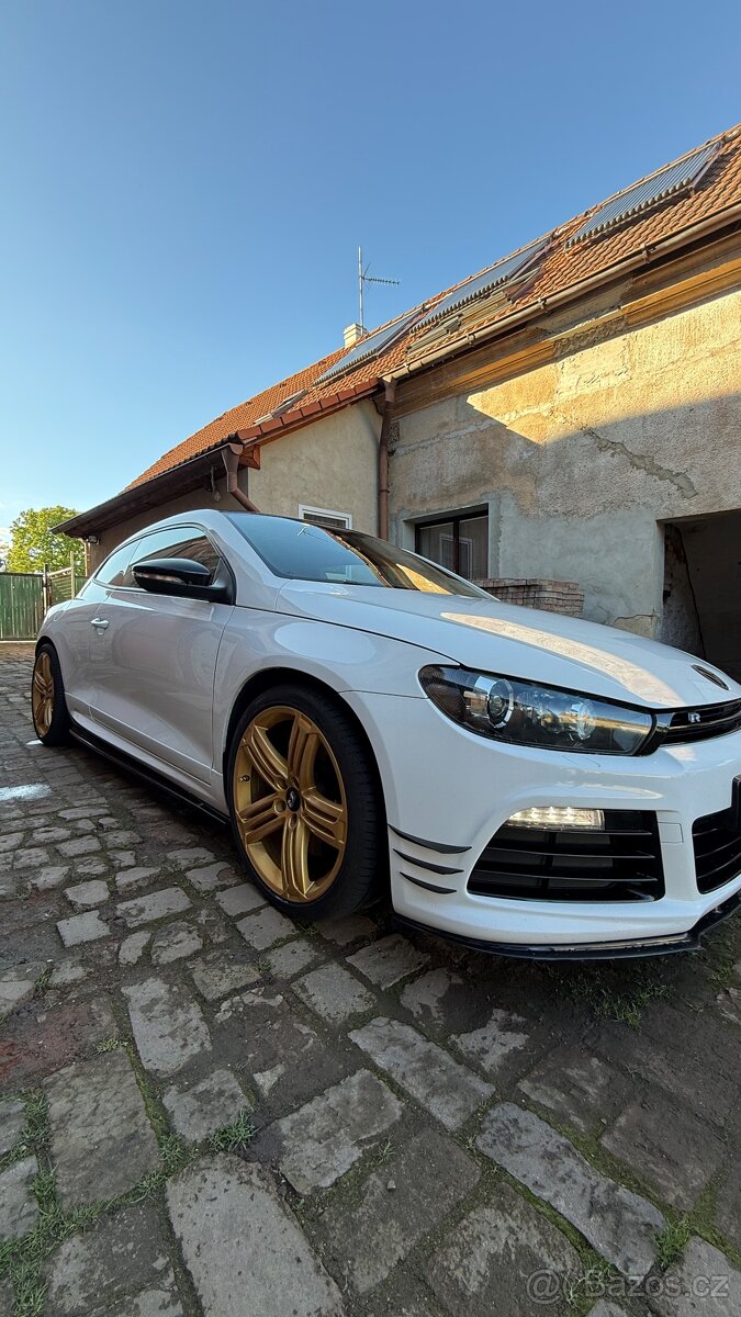 Volkswagen Scirocco R 2.0