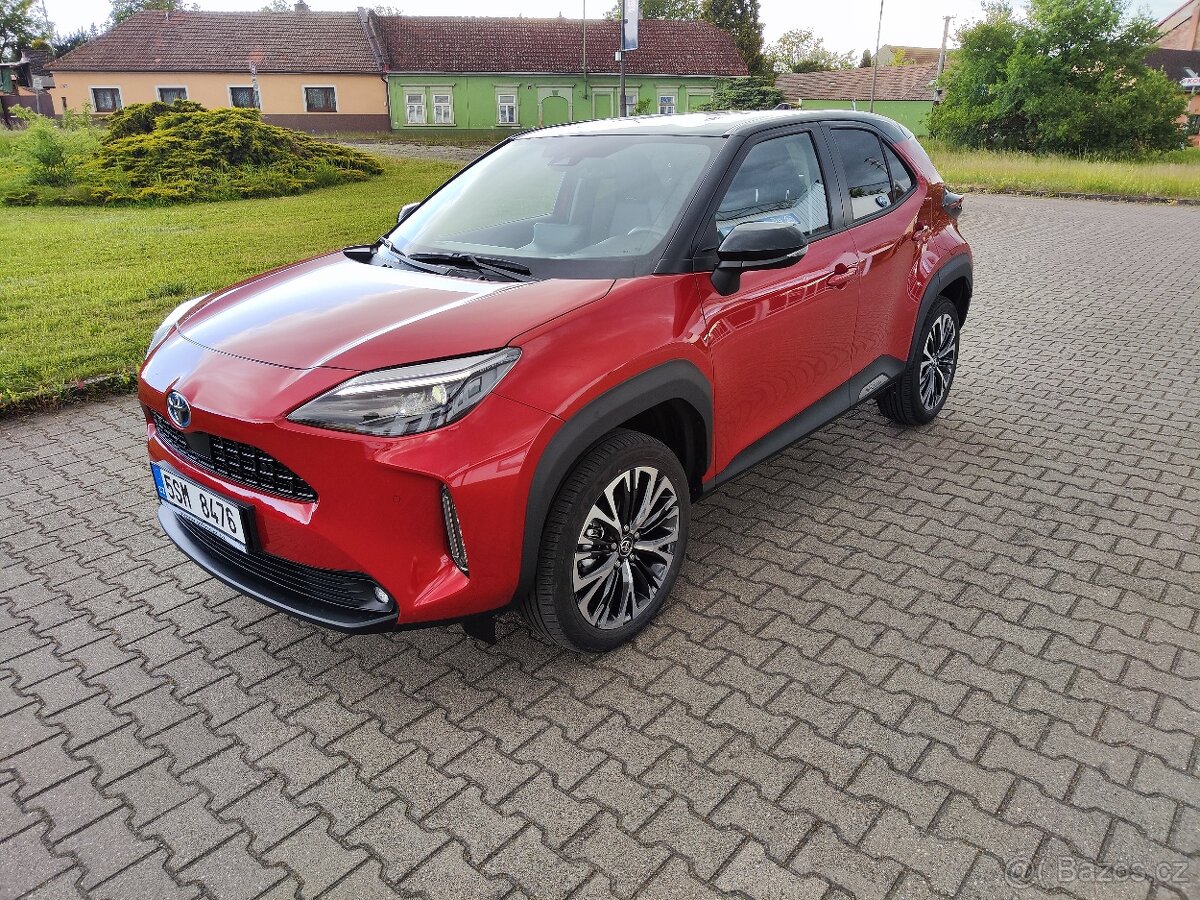 YARIS CROSS Executive Hybrid(HEV),ČR,1.M.,DPH,Pův.lakZáruka