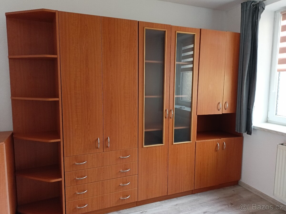 Skříně