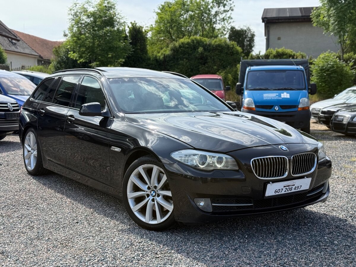 BMW F11 530D 180kw (MANUÁL 6/NAVI/COMFORTSITZ/PANO) servis